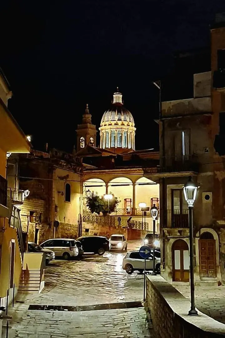 Filuvespri Hotel Comiso 0*,  Italien